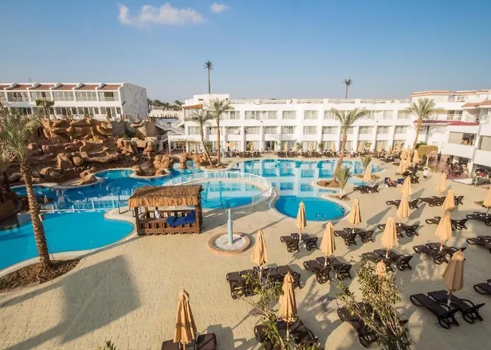Swiss Heaven Sharming Inn Hotel-Couples & Families Only