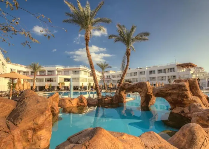 Swiss Heaven Sharming Inn Hotel-Couples & Families Only