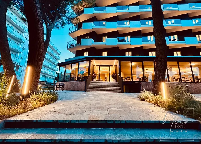 Hotel Noir - Free Brunch & Breakfast Until 13-00 - Vicinissimi A Mirabilandia Milano Marittima