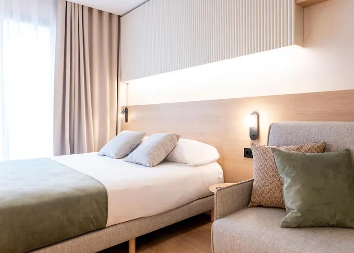 Aparthotel Atenea Calabria Barcellona