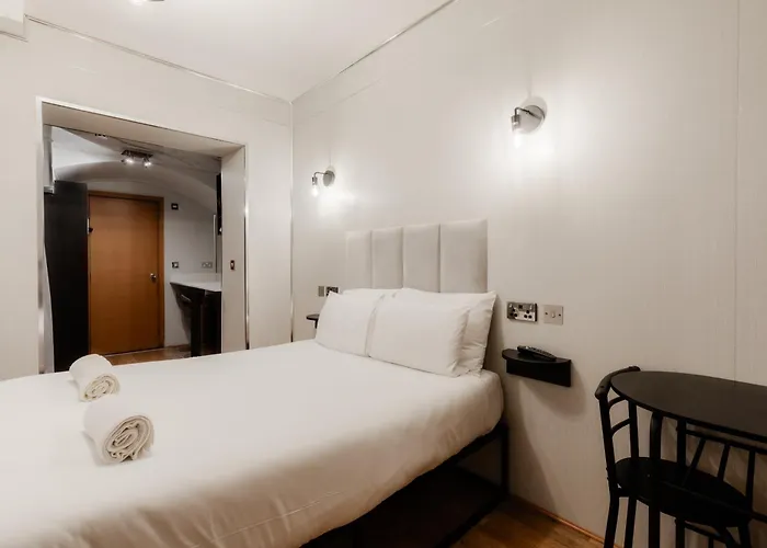 Britannia Hyde Park Hotel By Pli Londra