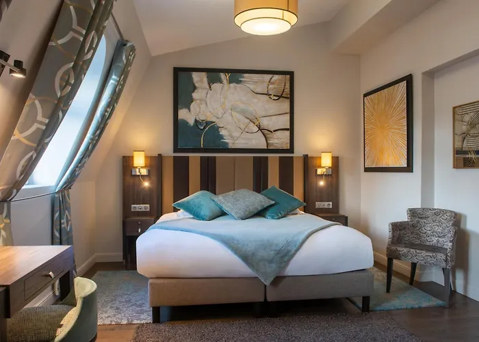 Hotel Régence Etoile Parigi