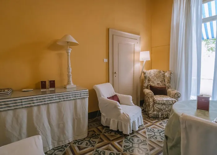 Palazzo Romani Adami Fermo