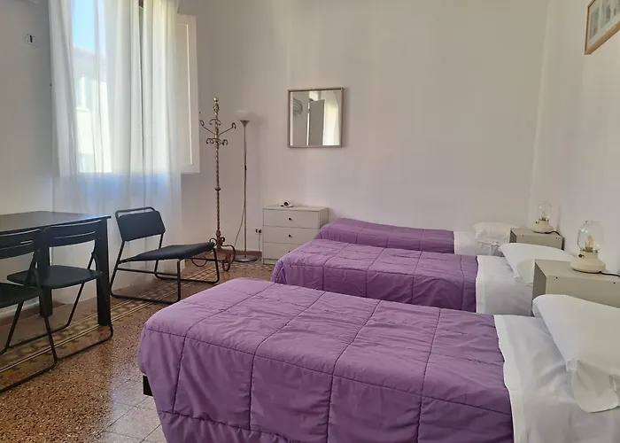 Hotel Sleep Easy Firenze