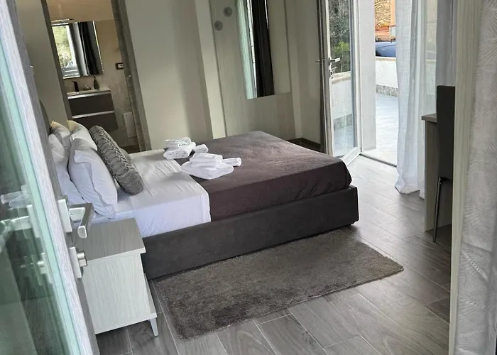 Affittacamere Mary'S Rooms San Teodoro 