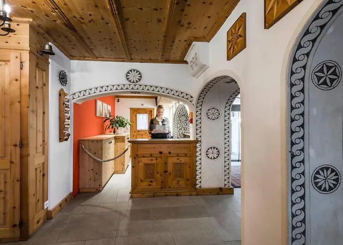 Hotel Stern Coira