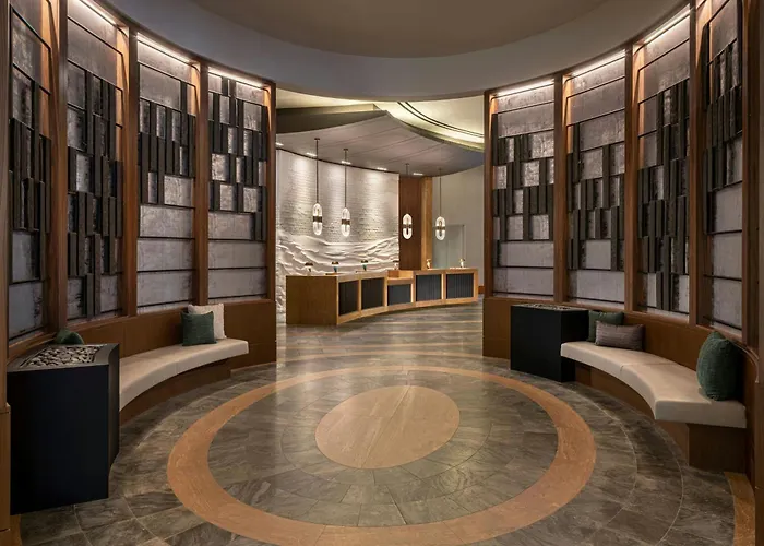 Hotel Renaissance Boston Seaport District