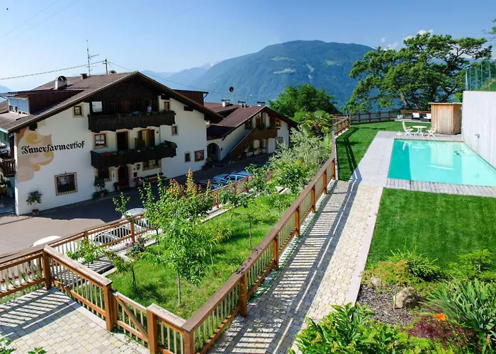 Residence Innerfarmerhof Tirolo