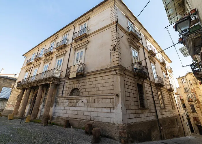 Dimora Storica Giostra Vecchia - Palazzo Grisolia 1809 Cosenza