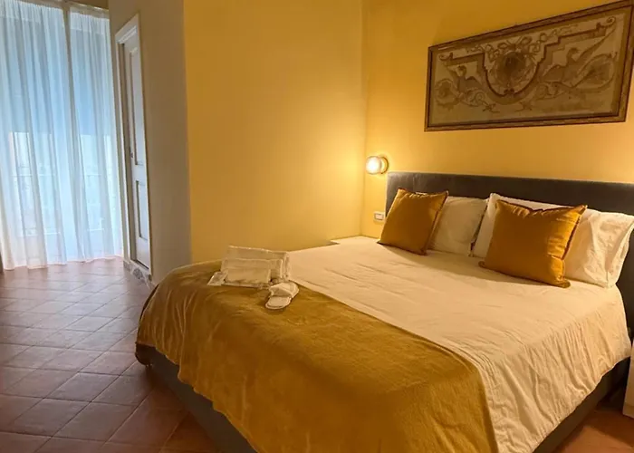 Palazzo Dogana Room&Suite Salerno