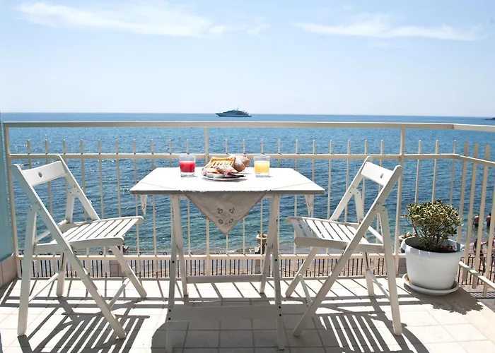 Nina B&B Giardini Naxos