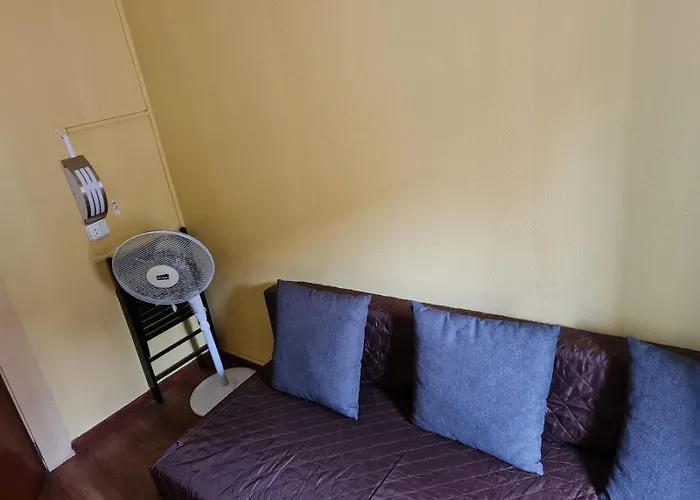 Hotel Pensao Residencial Flor Dos Cavaleiros Lisbona