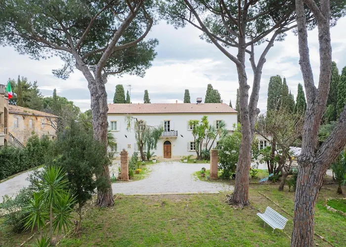 Relais Villa Rizzi Cecina 