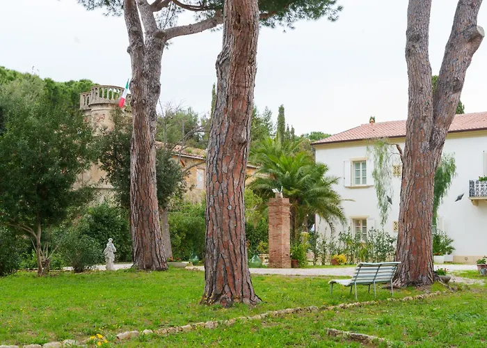 Relais Villa Rizzi Cecina 