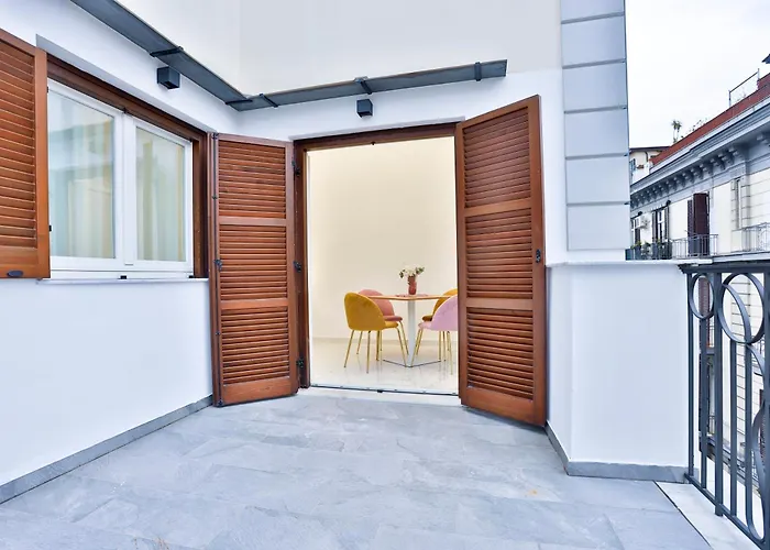 Hotiday Room Collection - Napoli Sant'Arcangelo