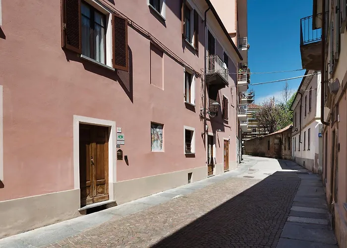 L' estate di san Martino Room Rental - free park Asti