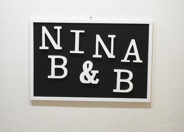 Nina B&B Rho