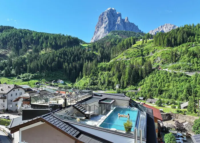 Hotel Touring Dolomites Santa Cristina Val Gardena