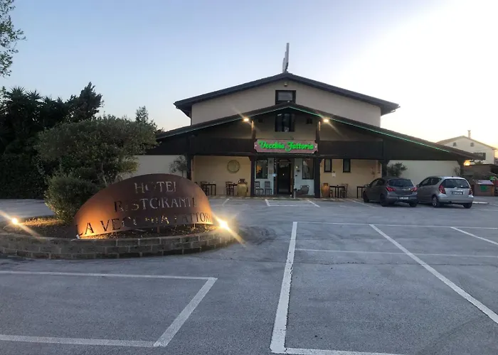 Maison Luciano Vecchia Fattoria Ristorante Pizzeria Loreto