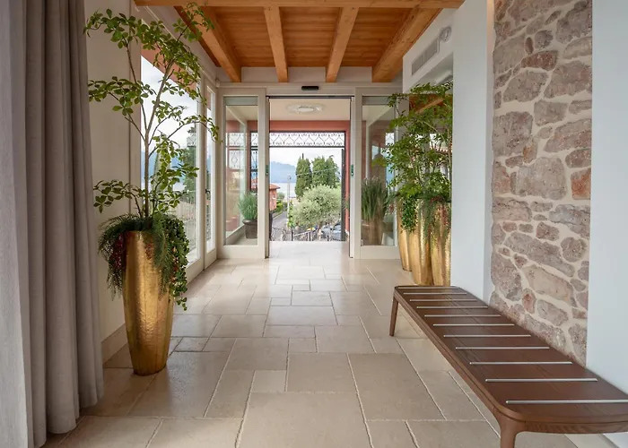 Hotel Villa Leopardi 4S - Adults Only Torri Del Benaco