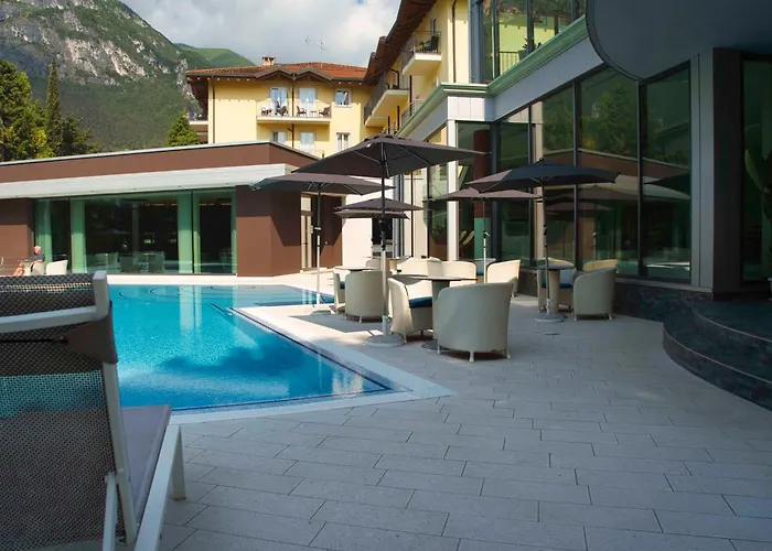 Villa Nicolli Romantic Resort - Adults Only Riva del Garda