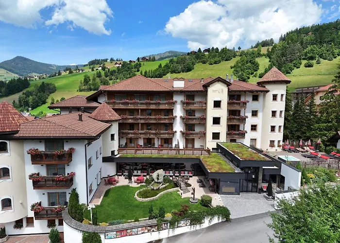 Almhof Hotel Call San Vigilio Di Marebbe