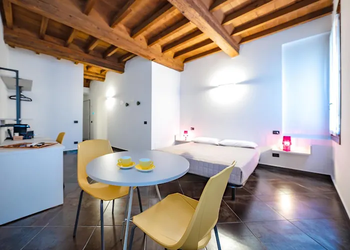 Hotel Pod, Sleep And Relax Ferrara