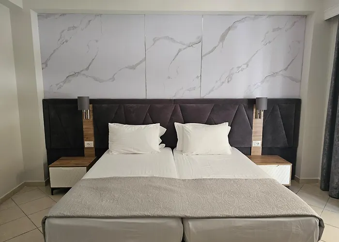 Hotel Pini Sarandë