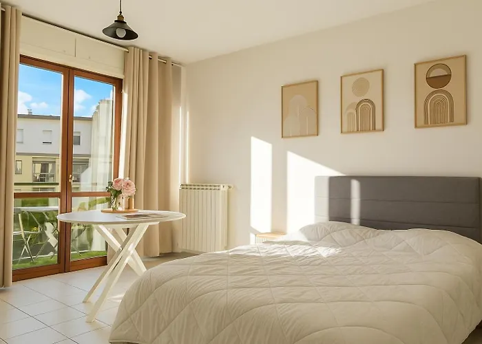 Lago Maggiore Rooms - Luino