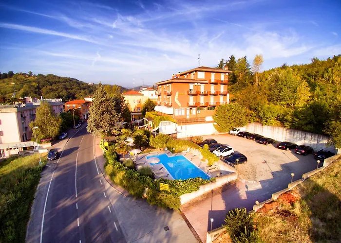 Hotel Boomerang - Check-In & Meals In Front At Hotel Sporting Salsomaggiore Terme