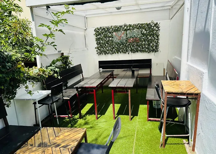 Owls Hostel Ribeiro OOporto
