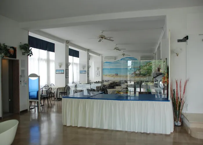 Hotel Holiday Cattolica