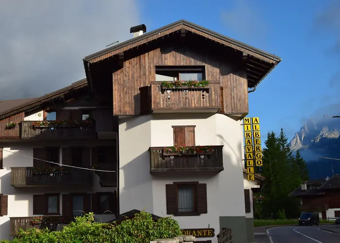 Albergo Miravalle-Tre Cime Views Auronzo di Cadore