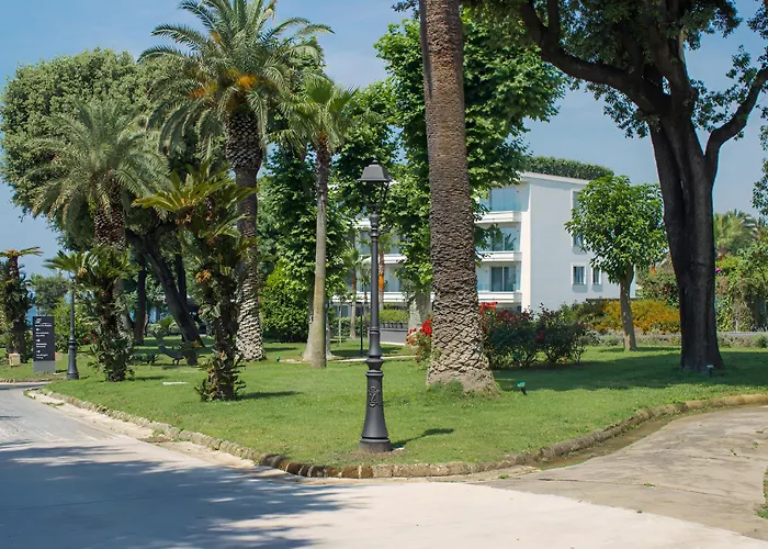 Hotel & Resort Tre Fontane Luxury Portici