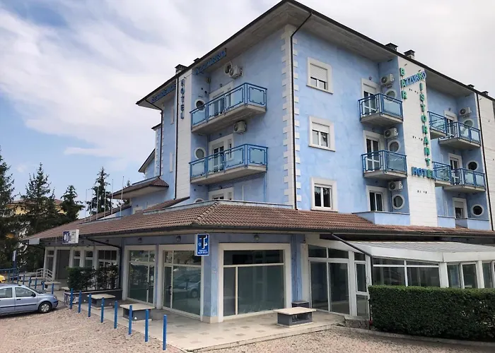 Residence Hotel Azzurro LʼAquila