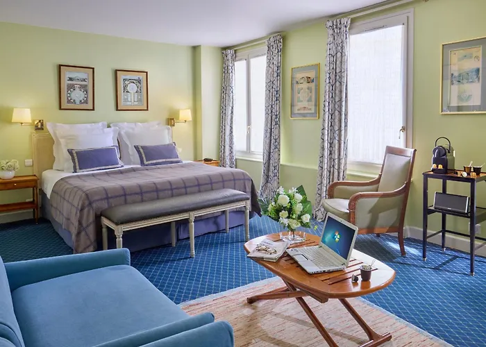 Hotel Relais Du Louvre Parigi