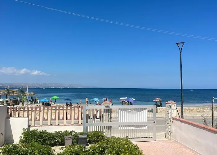 Blu Marzamemi Rooms