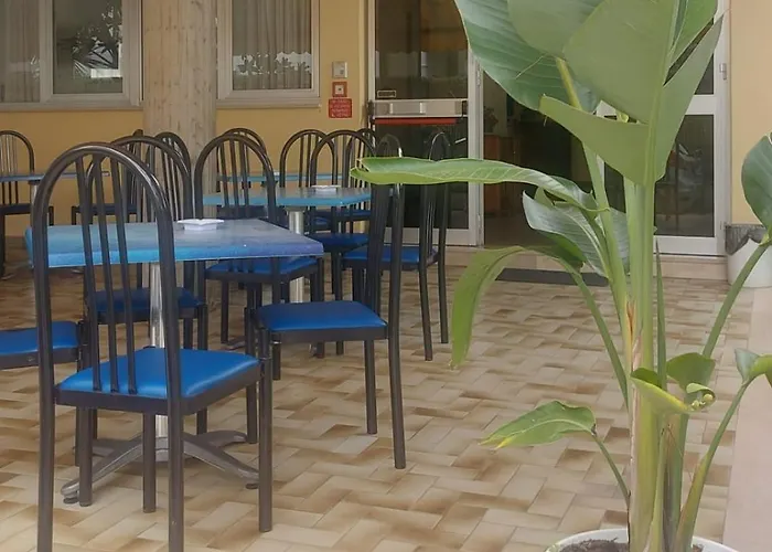 Hotel Holiday Garnì Giulianova