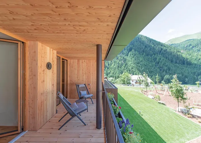 Linara Mountain Family Stay Valles