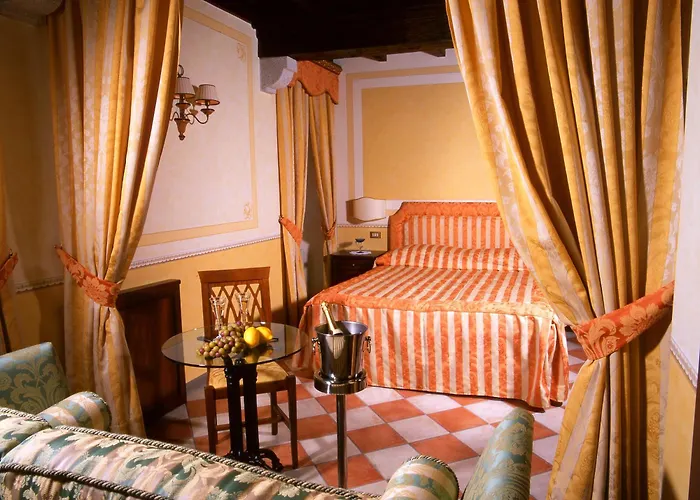 Hotel La Contrada dei Monti Orta San Giulio
