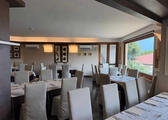 Hotel La Perla Del Golfo Procchio 