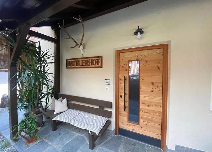 Garni Hattlerhof B&B Brunico