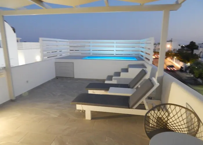 Petra Aqua Villa (Adults Only) Perissa 