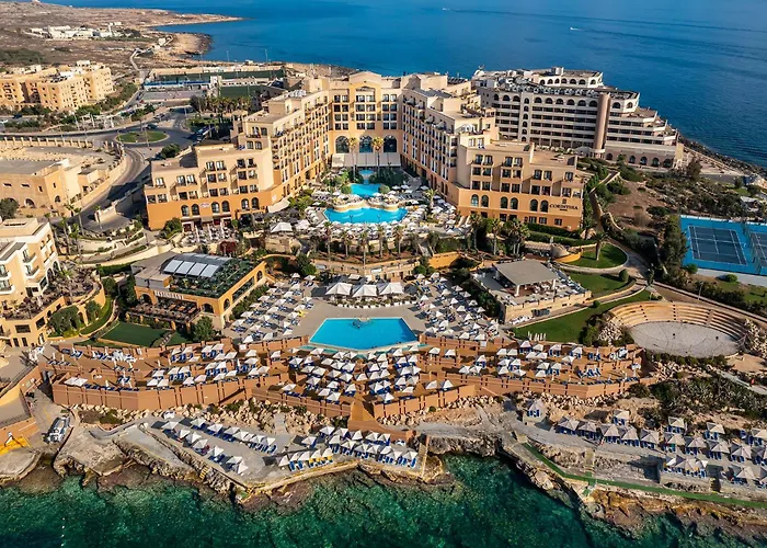 Hotel Corinthia St George'S Bay San Giuliano
