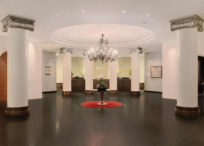 Hotel Nh Siena