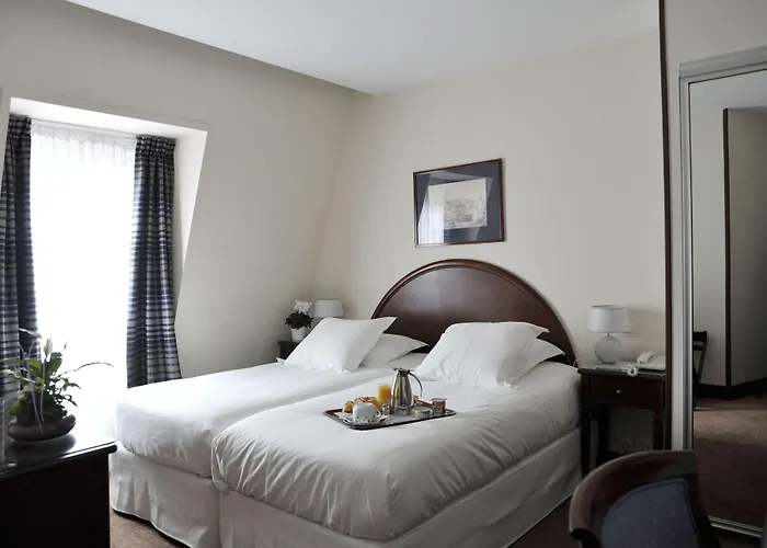 Hotel Waldorf Montparnasse Parigi