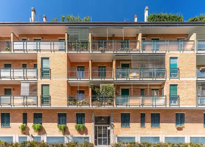 Room 12 Milano -Near Train Station -15 Min Rho Fiera-Duomo-Malpensa