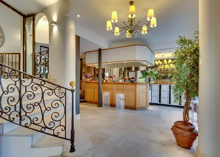 Grand Hotel Des Gobelins Parigi