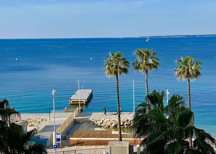 Hotel Courbet Juan-les-Pins