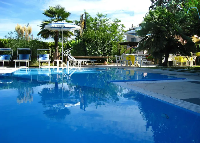 Hotel Boomerang - Check-In & Meals In Front At Hotel Sporting Salsomaggiore Terme
